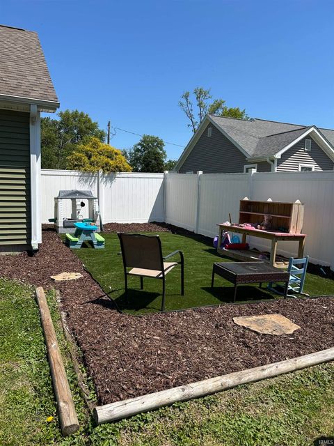 Tiny photo for 311 Liberty Street, Bicknell, IN 47512 (MLS # 202618690)