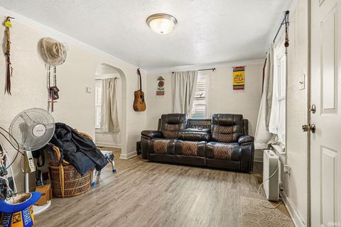 Tiny photo for 712 N Vine Street, Elkhart, IN 46514 (MLS # 202600101)