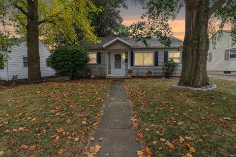 Photo of 1318 Sinton Avenue, Lafayette, IN 47905 (MLS # 202540716)