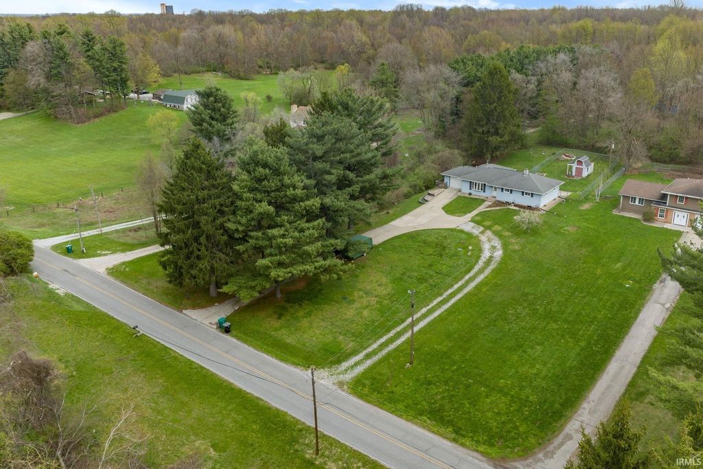 Photo of 59910 Myrtle Road, South Bend, IN 46614 (MLS # 202613160)