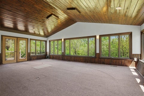 Tiny photo for 1704 Brookwood Drive, Elkhart, IN 46514 (MLS # 202615414)