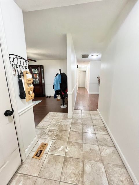 Tiny photo for 207 Longtree Lane, Logansport, IN 46947 (MLS # 202532927)