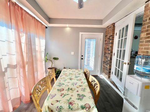 Tiny photo for 207 Longtree Lane, Logansport, IN 46947 (MLS # 202532927)
