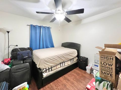Tiny photo for 207 Longtree Lane, Logansport, IN 46947 (MLS # 202532927)