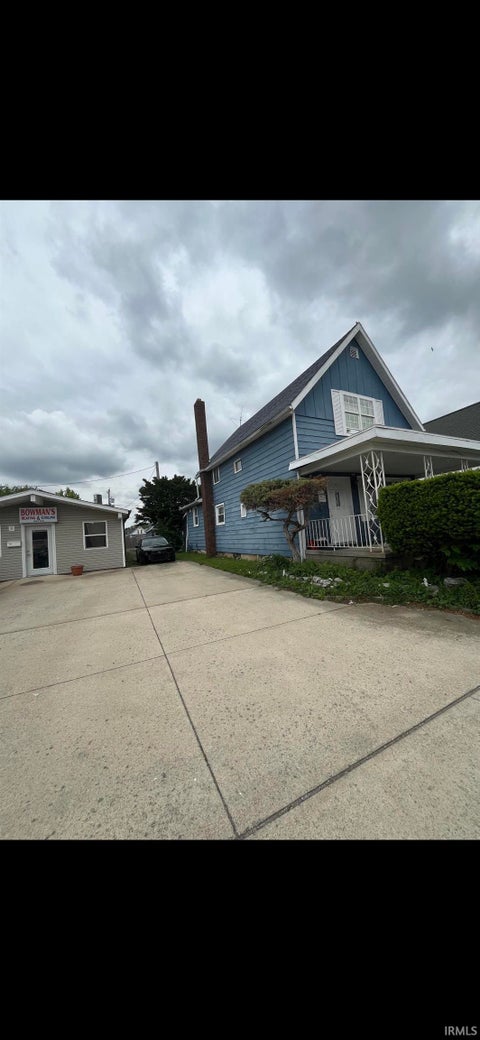 Tiny photo for 320 E Main Street, Peru, IN 46970 (MLS # 202628248)