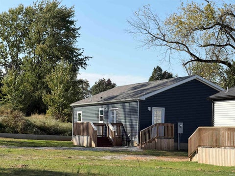 Tiny photo for 520 Lawton Street, Bicknell, IN 47512 (MLS # 202643568)