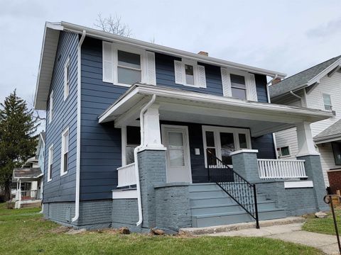 Photo of 201 E Wildwood Avenue, Fort Wayne, IN 46806 (MLS # 202609599)