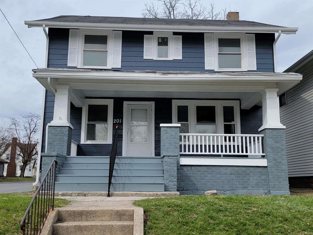 Photo of 201 E Wildwood Avenue, Fort Wayne, IN 46806 (MLS # 202609599)