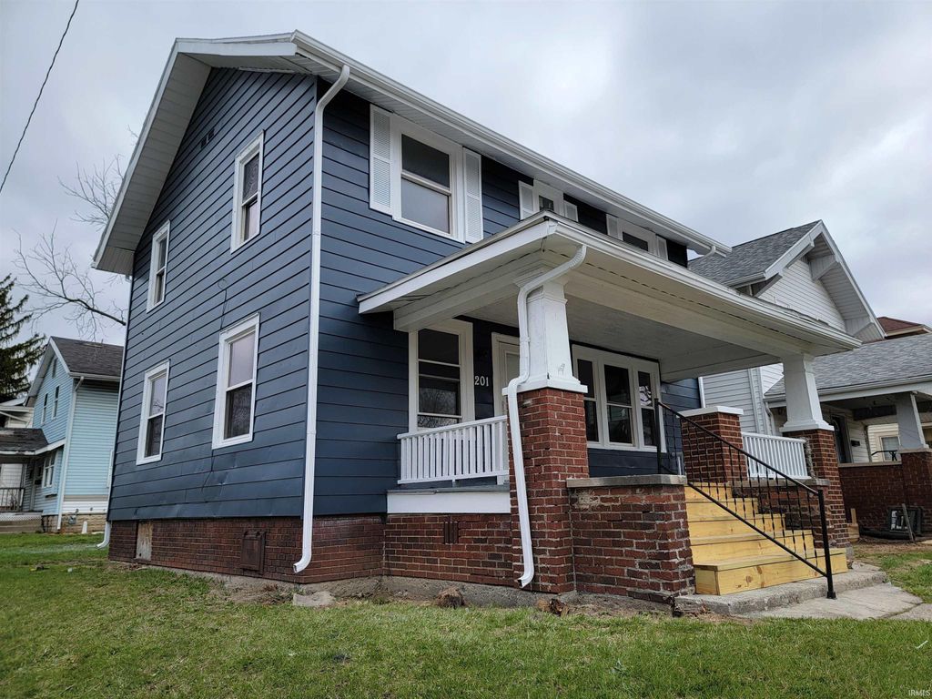 Photo of 201 E Wildwood Avenue, Fort Wayne, IN 46806 (MLS # 202609599)
