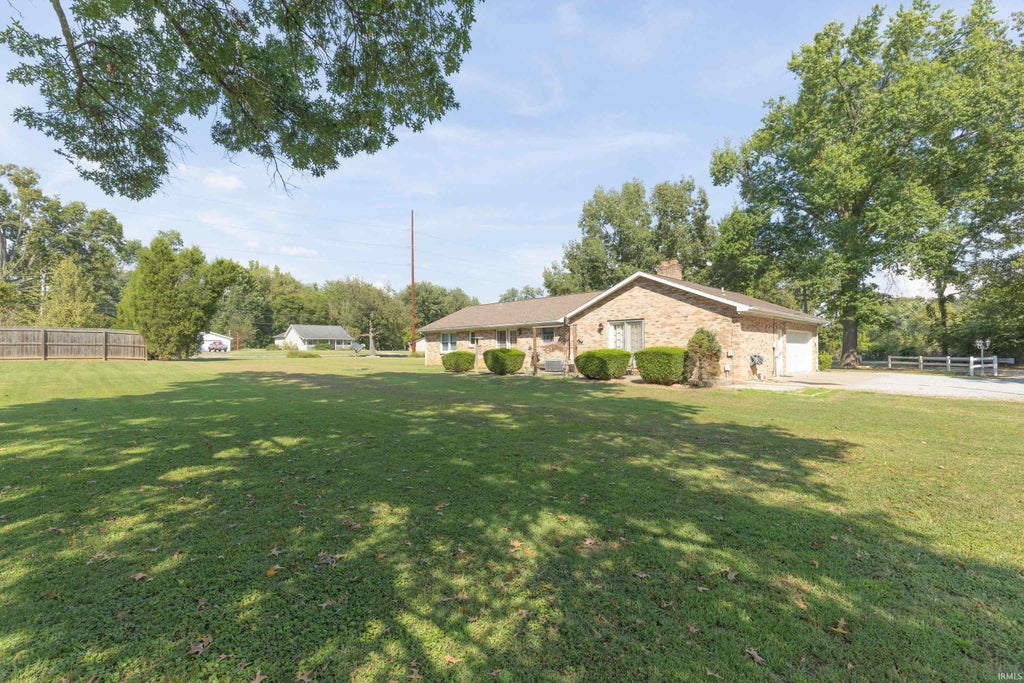 Photo of 1921 Indian Mounds Boulevard, Evansville, IN 47715 (MLS # 202638932)