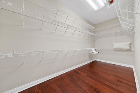 Tiny photo for 1838 HUNTERS COVE Circle, Kokomo, IN 46902 (MLS # 202605661)