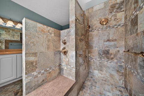 Tiny photo for 1838 HUNTERS COVE Circle, Kokomo, IN 46902 (MLS # 202605661)