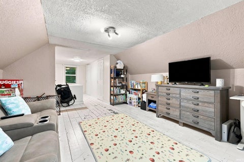 Tiny photo for 1610 Cherokee Road, Fort Wayne, IN 46808 (MLS # 202638868)
