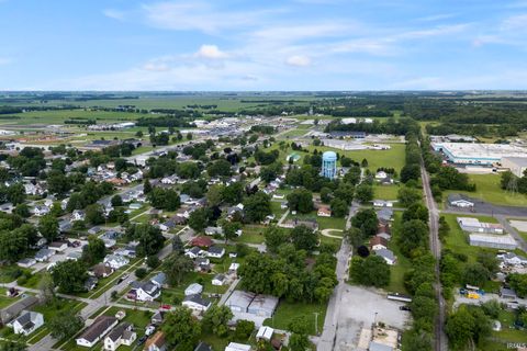 Tiny photo for 457 W Foster Street, Monticello, IN 47960 (MLS # 202624066)