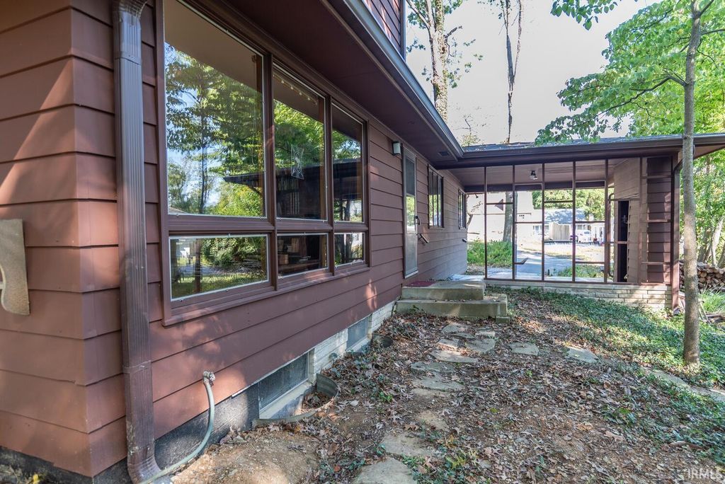 Photo of 1412 E 2 Street, Bloomington, IN 47401 (MLS # 202540409)