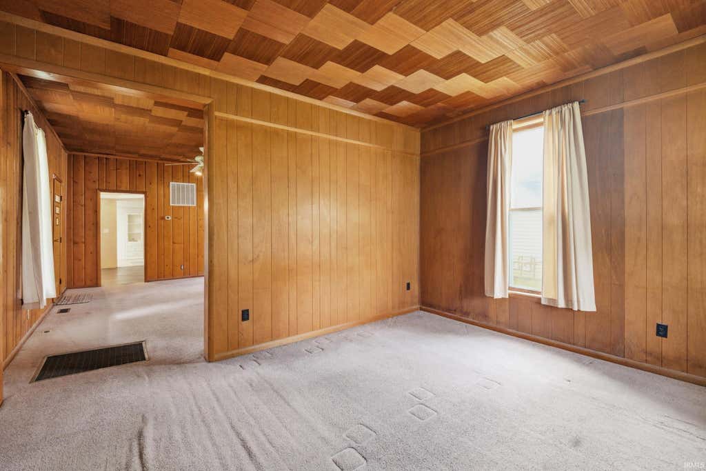 Photo of 463 S Main Street, Frankfort, IN 46041 (MLS # 202622383)
