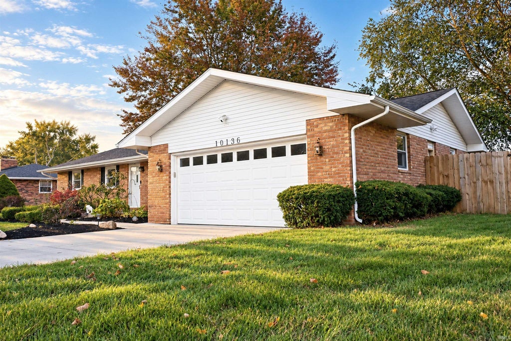 Photo of 10136 Glen Lee Trail, Granger, IN 46530 (MLS # 202642522)