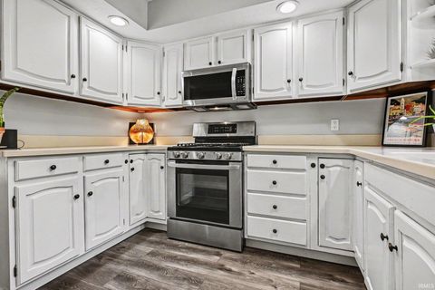 Tiny photo for 840 Trailridge East, Mishawaka, IN 46544 (MLS # 202622031)