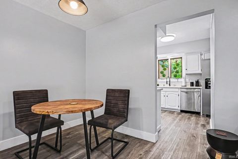 Tiny photo for 840 Trailridge East, Mishawaka, IN 46544 (MLS # 202622031)
