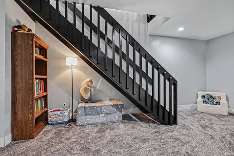 Tiny photo for 840 Trailridge East, Mishawaka, IN 46544 (MLS # 202622031)