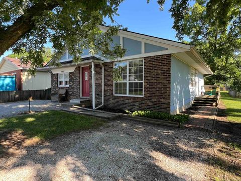 Tiny photo for 508 E HALL Street, Greentown, IN 46936 (MLS # 202627893)