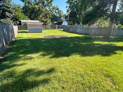 Tiny photo for 508 E HALL Street, Greentown, IN 46936 (MLS # 202627893)