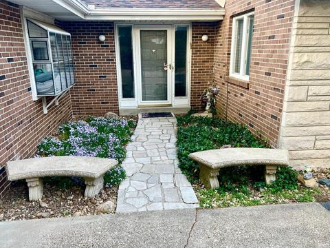 Tiny photo for 10845 Browning Road, Evansville, IN 47725 (MLS # 202618341)