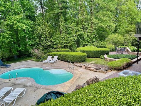 Tiny photo for 10845 Browning Road, Evansville, IN 47725 (MLS # 202618341)