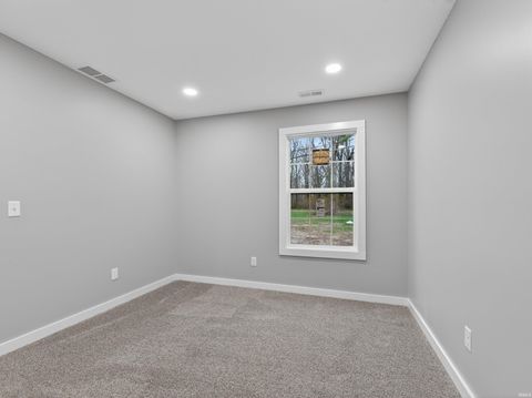 Tiny photo for 4926 Plaza Drive, Fort Wayne, IN 46806 (MLS # 202612053)