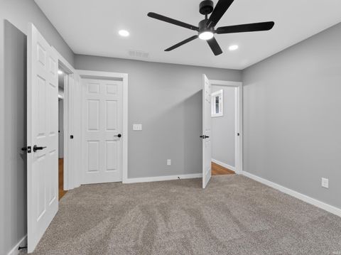 Tiny photo for 4926 Plaza Drive, Fort Wayne, IN 46806 (MLS # 202612053)