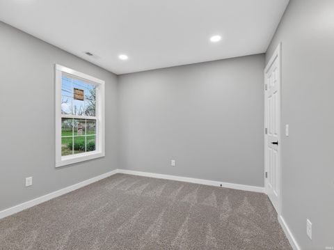 Tiny photo for 4926 Plaza Drive, Fort Wayne, IN 46806 (MLS # 202612053)