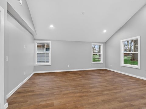 Tiny photo for 4926 Plaza Drive, Fort Wayne, IN 46806 (MLS # 202612053)