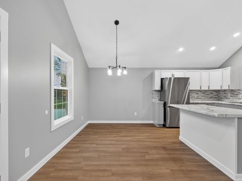 Tiny photo for 4926 Plaza Drive, Fort Wayne, IN 46806 (MLS # 202612053)