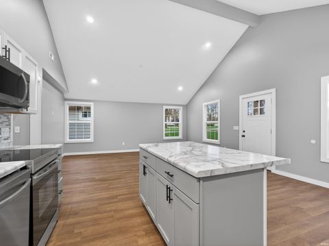 Tiny photo for 4926 Plaza Drive, Fort Wayne, IN 46806 (MLS # 202612053)