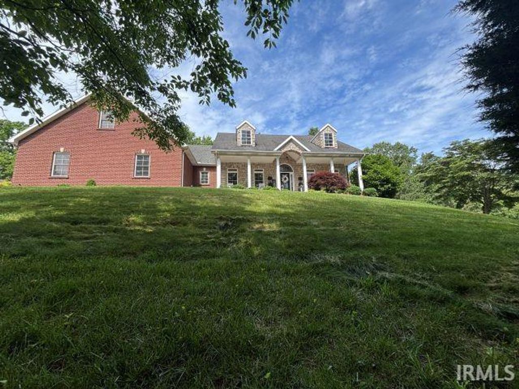 Photo of 11333 S Brookview Court, Haubstadt, IN 47639 (MLS # 202620980)