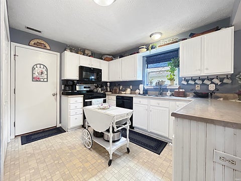 Tiny photo for 1418 Wolfson Way, Lafayette, IN 47909 (MLS # 202622705)