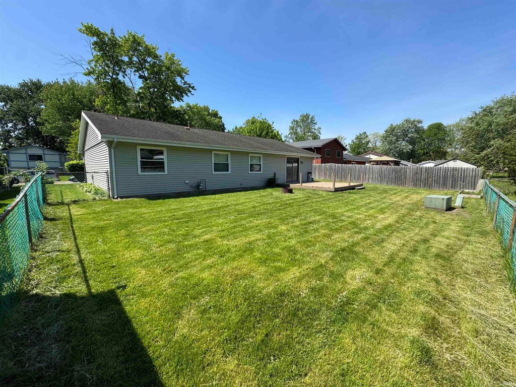 Photo of 1957 Broadford Drive, South Bend, IN 46614 (MLS # 202619543)