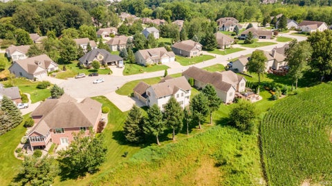 Tiny photo for 51251 Windy Willow Court, South Bend, IN 46628 (MLS # 202640876)