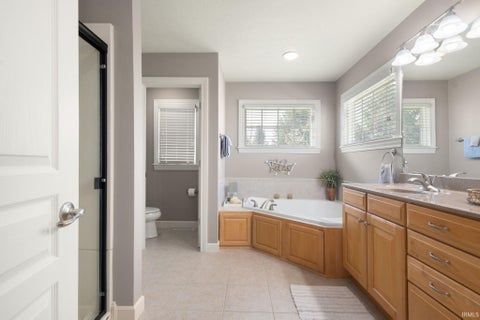 Tiny photo for 51251 Windy Willow Court, South Bend, IN 46628 (MLS # 202640876)
