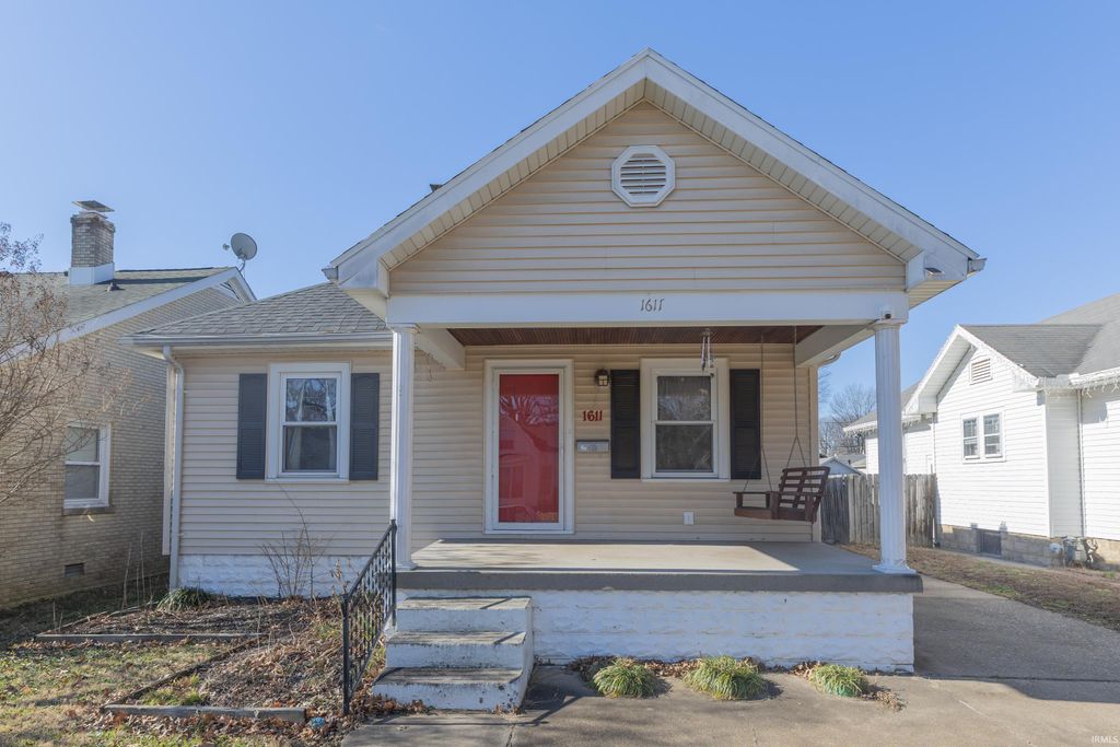 Photo of 1611 Hollywood Avenue, Evansville, IN 47712 (MLS # 202602616)