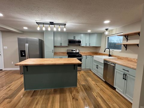 Tiny photo for 8540 W Delphi Pike, Converse, IN 46919 (MLS # 202612208)