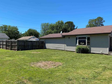 Tiny photo for 2125 N JAY Street, Kokomo, IN 46901 (MLS # 202623572)