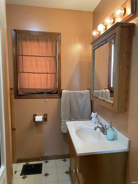 Tiny photo for 2125 N JAY Street, Kokomo, IN 46901 (MLS # 202623572)