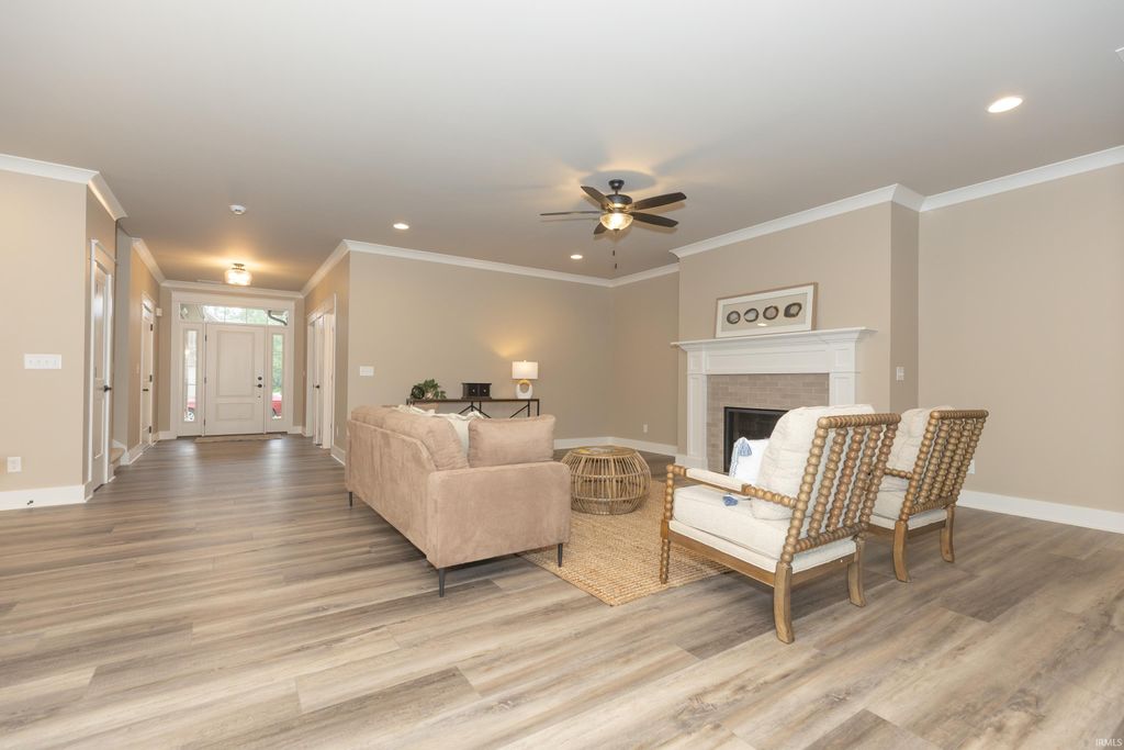 Photo of 7065 Ironwood Circle #B, Newburgh, IN 47630 (MLS # 202617136)