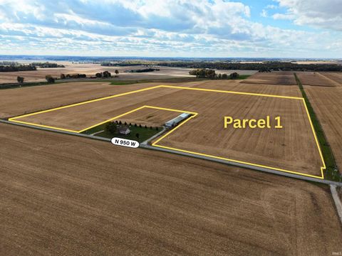 Photo of 415 N 950 W, Etna Green, IN 46524 (MLS # 202543848) Photo of 415 N 950 W, Etna Green, IN 46524 (MLS # 202543848)