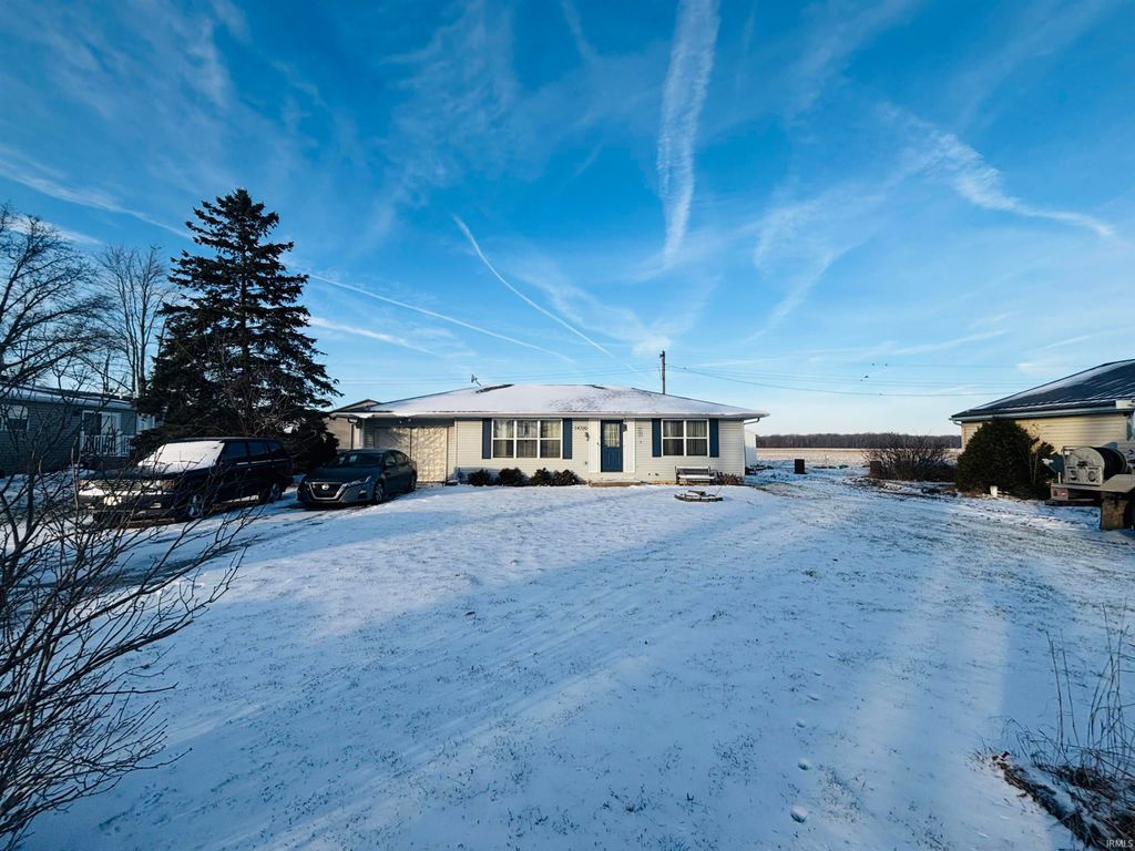 Photo of 14720 state line Road, Monroeville, IN 46773 (MLS # 202549140)