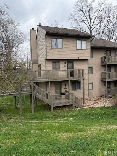 Photo of 9640 S Lake Ridge Drive, Bloomington, IN 47401 (MLS # 202611381)