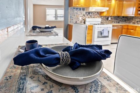 Tiny photo for 4423 E CR 275 North, Logansport, IN 46947 (MLS # 202602608)