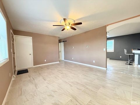 Tiny photo for 4423 E CR 275 North, Logansport, IN 46947 (MLS # 202602608)