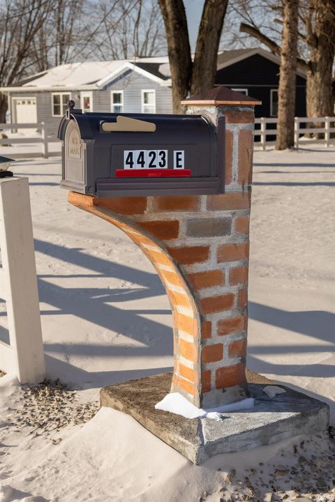 Tiny photo for 4423 E CR 275 North, Logansport, IN 46947 (MLS # 202602608)